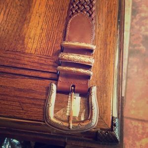 Fossil Women’s leather belt ,buckle rose copper,32